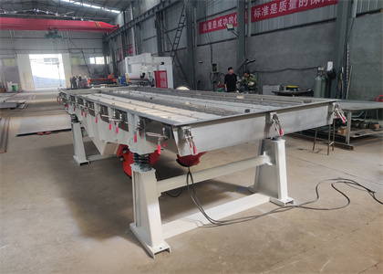 Linear vibrating screen